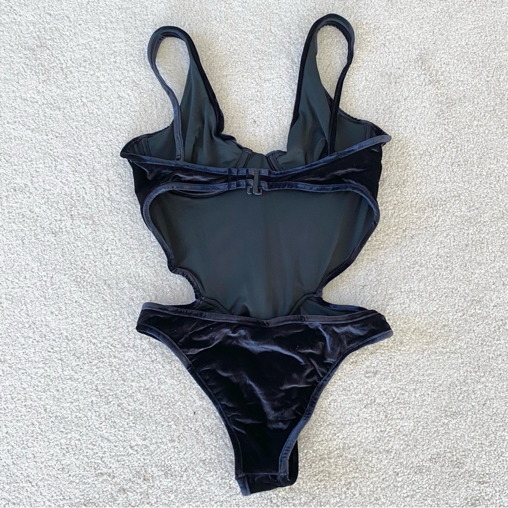 ~sold~NWT Agua Bendita Velvet Cut- Out Open Back Tanin Bodysuit - Picture 8 of 9